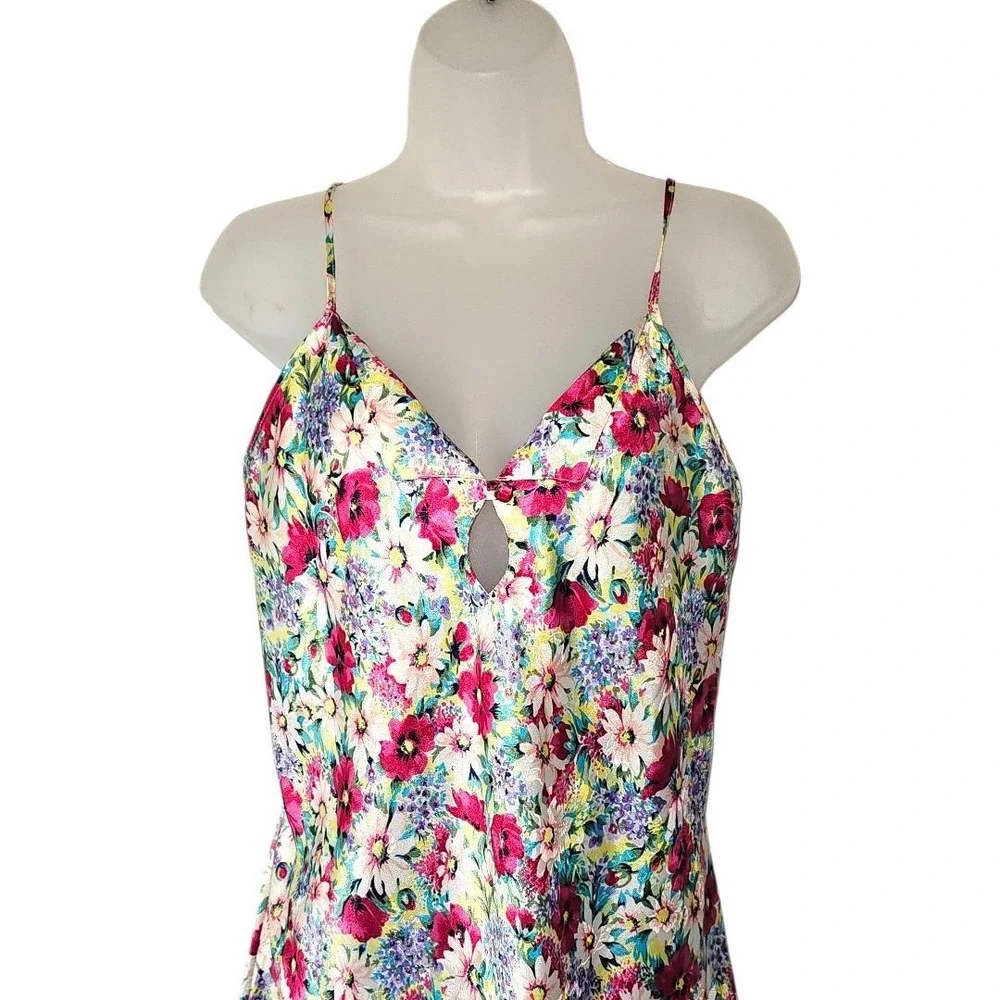 Morgan Taylor Intimates Floral Satin Robe and Nightgown Set Pink‎ P/S